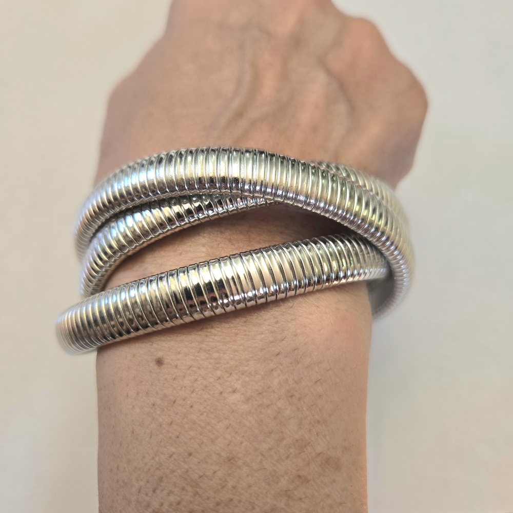 Interlocking Omega Bracelet